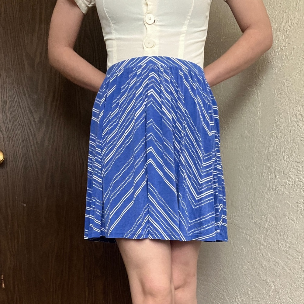🛍️ Oldnavy blue & white skirt elastic waist